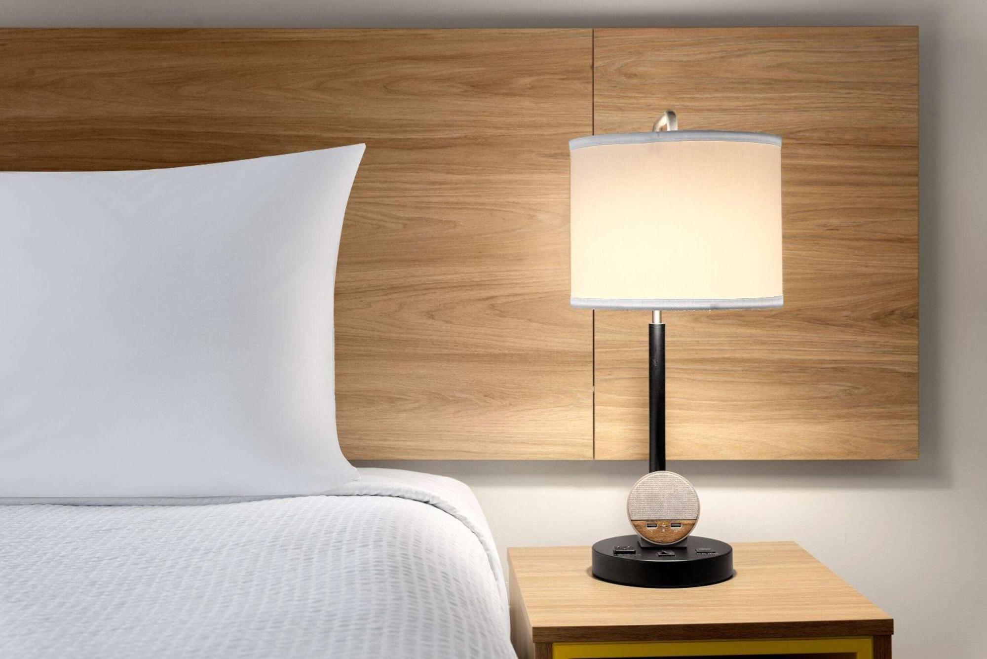 Days Inn Of Frederick By Wyndham Exteriör bild